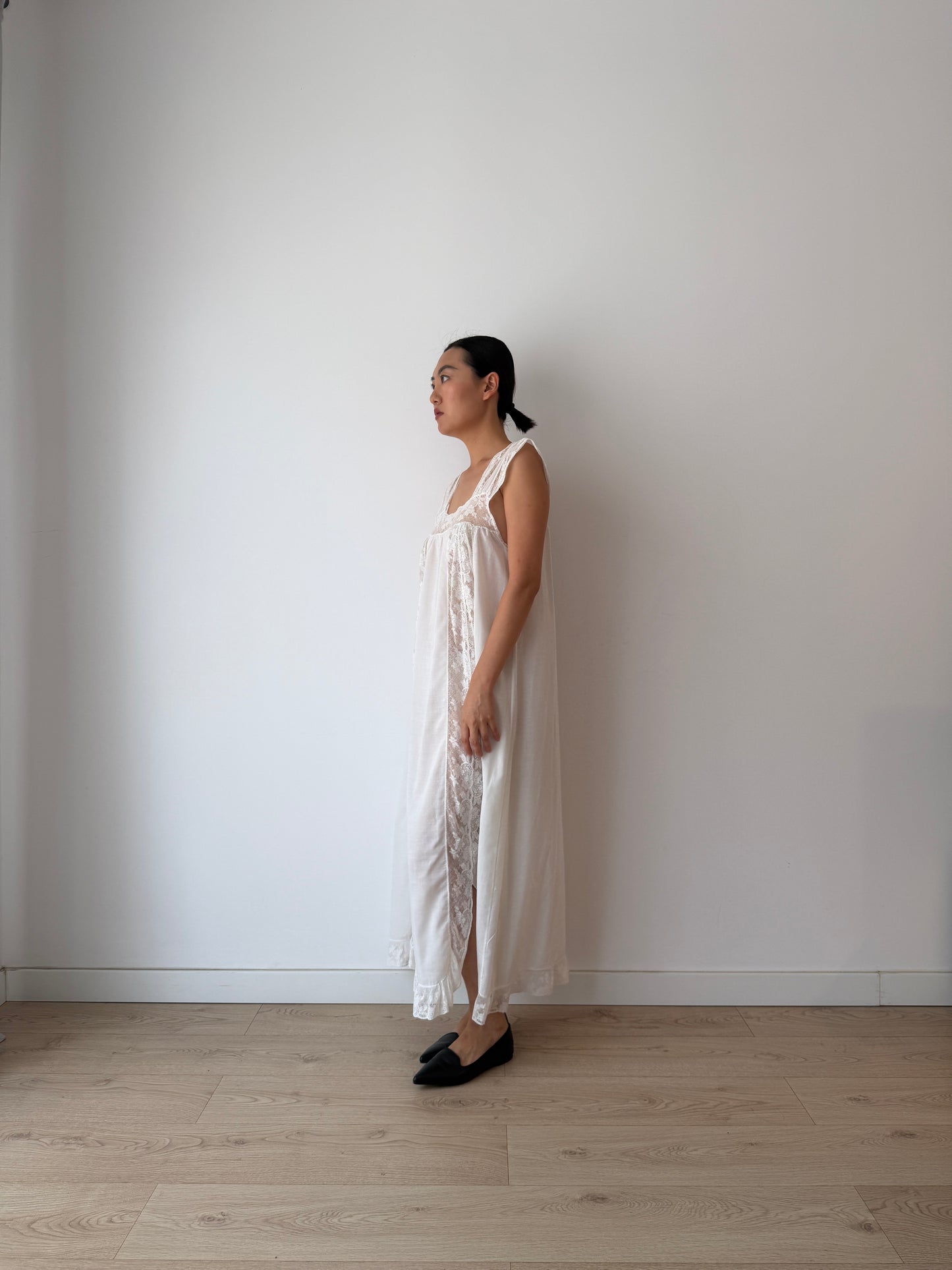 Antique Romantic White Cotton Lace Renaissance Edwardian Nightdress, Vintage French Parisian Romantic Floral Bridal Slip Dress