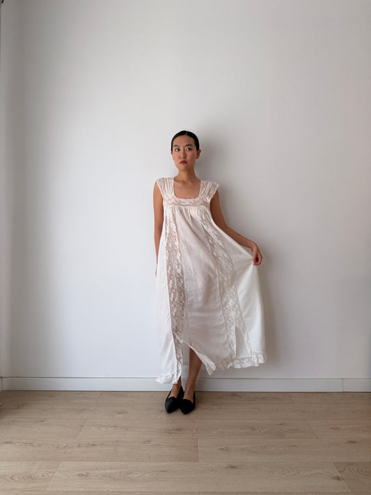 Antique Romantic White Cotton Lace Renaissance Edwardian Nightdress, Vintage French Parisian Romantic Floral Bridal Slip Dress
