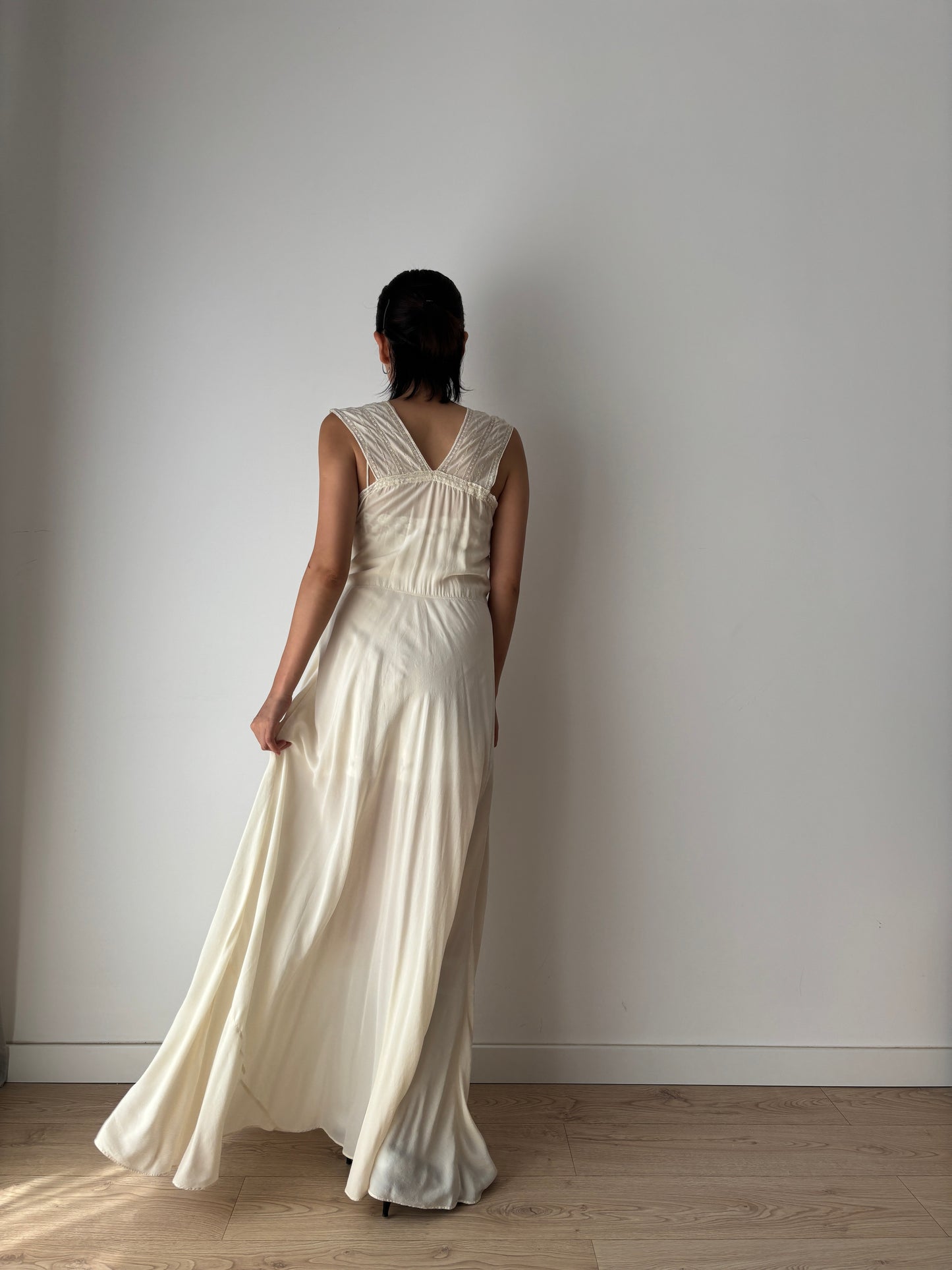 1930s Antique Bias Cut lace White Cream Pure Silk Lace Embroidered Bridal Gown