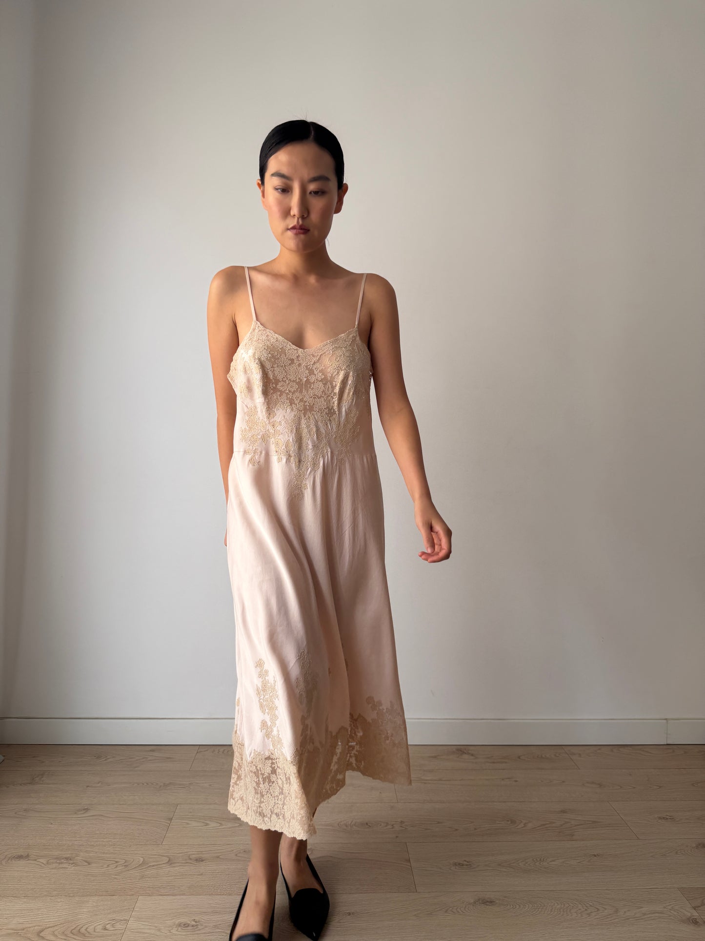 Rare 1940s Heavy Lace Pale Pink Floral Appliqué Pure Silk Bridal Camisole, 30s Slip Dress