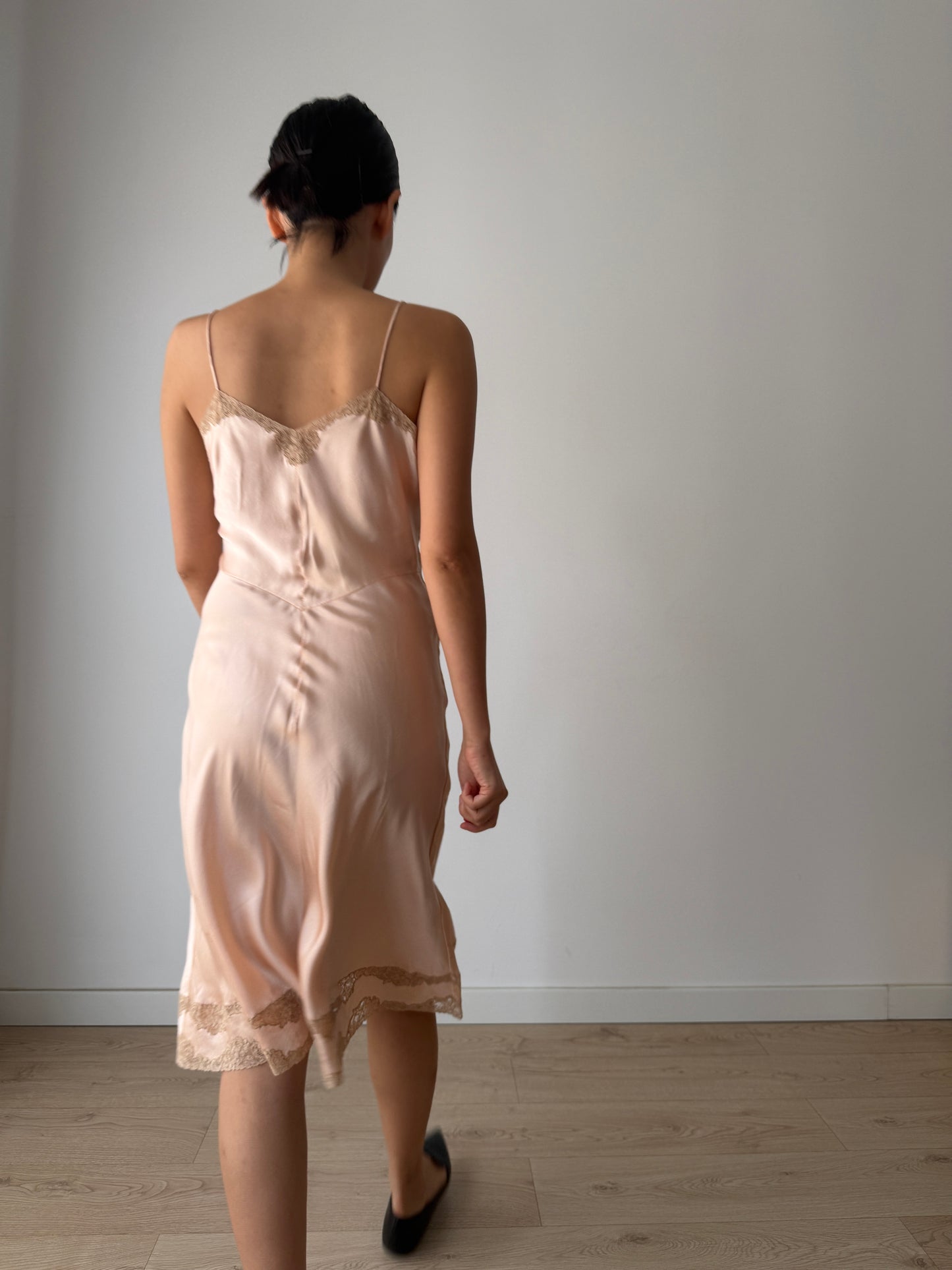 1930s Peach Pink Lace Pure Silk French Applique Lace Camisole, 30s Slip Dress