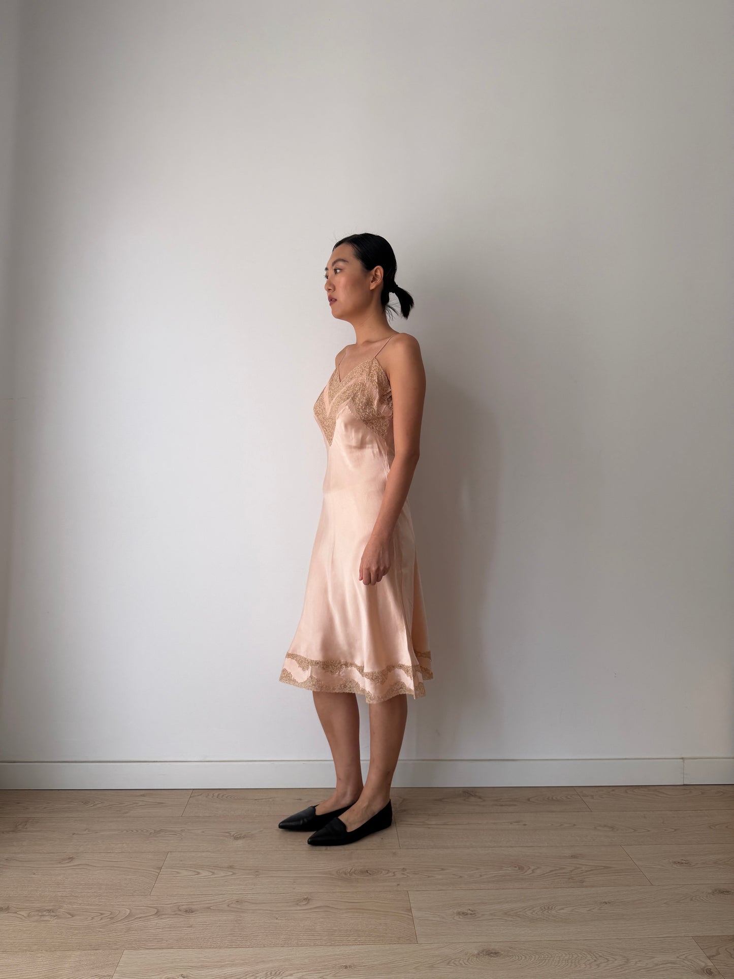 1930s Peach Pink Lace Pure Silk French Applique Lace Camisole, 30s Slip Dress