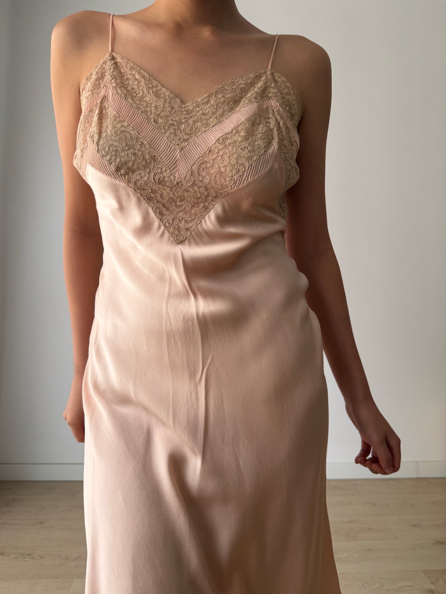 1930s Peach Pink Lace Pure Silk French Applique Lace Camisole, 30s Slip Dress