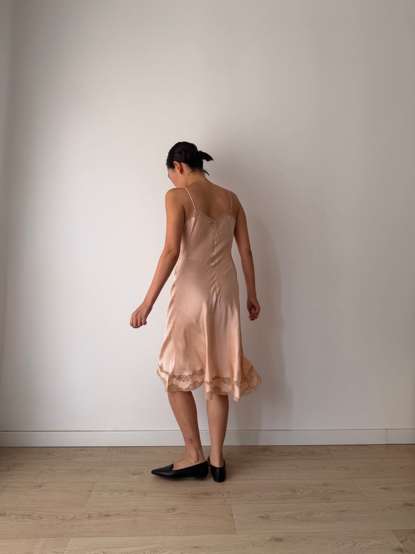1930s Peach Pink Lace Pure Silk French Applique Lace Camisole, 30s Slip Dress