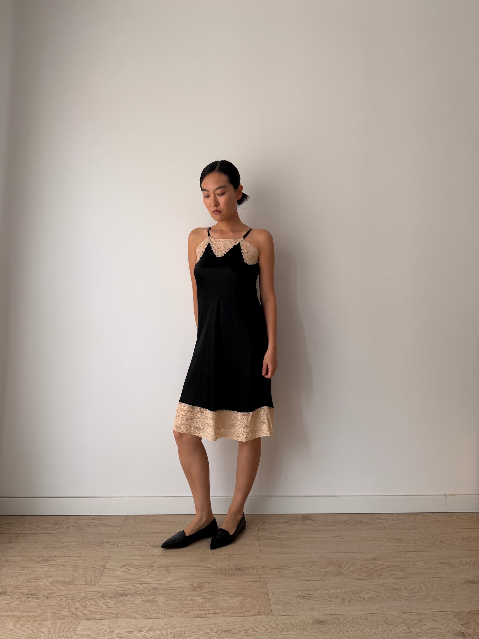 1930s Black Silk In Satin Lace Slip Dress, Vintage Mini Lingerie – shikivintage