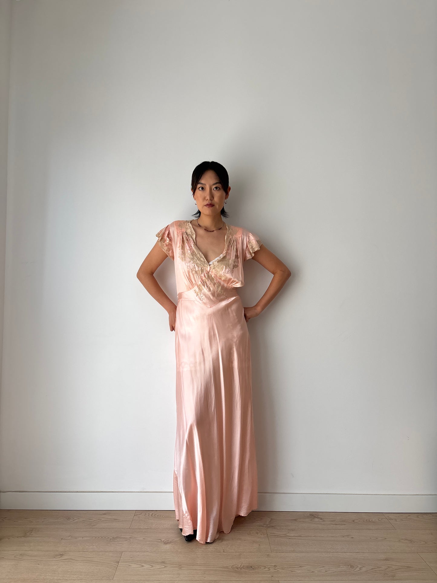 Rare 1930s 1940s Butterfly Sleeve Bias Cut Ruffle Lace Pastel Pink Silk Satin Dress