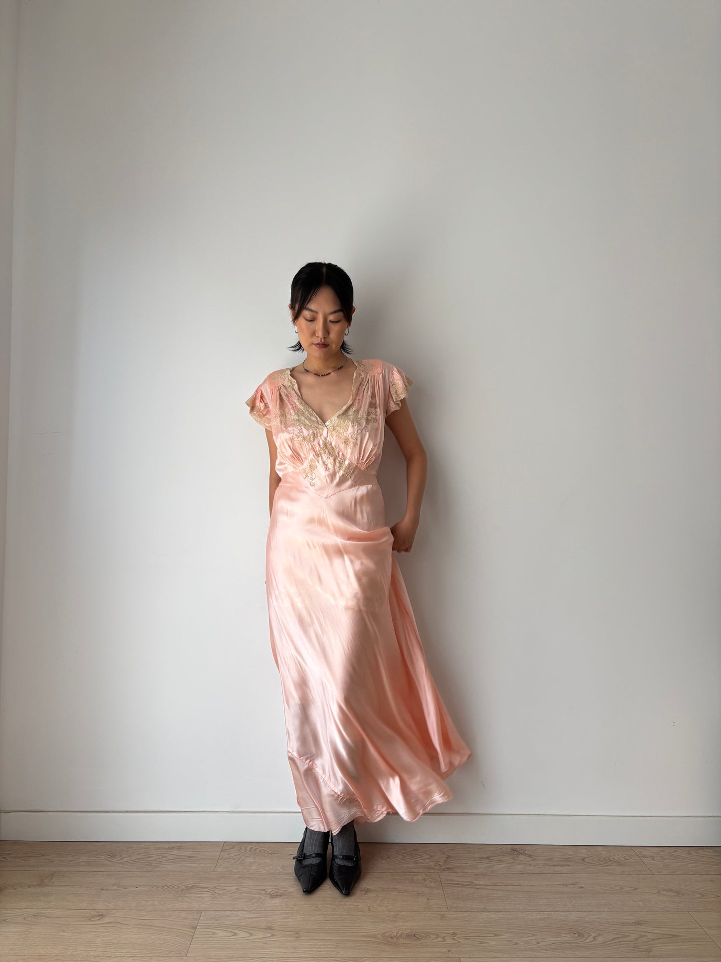 Rare 1930s 1940s Butterfly Sleeve Bias Cut Ruffle Lace Pastel Pink Silk Satin Dress