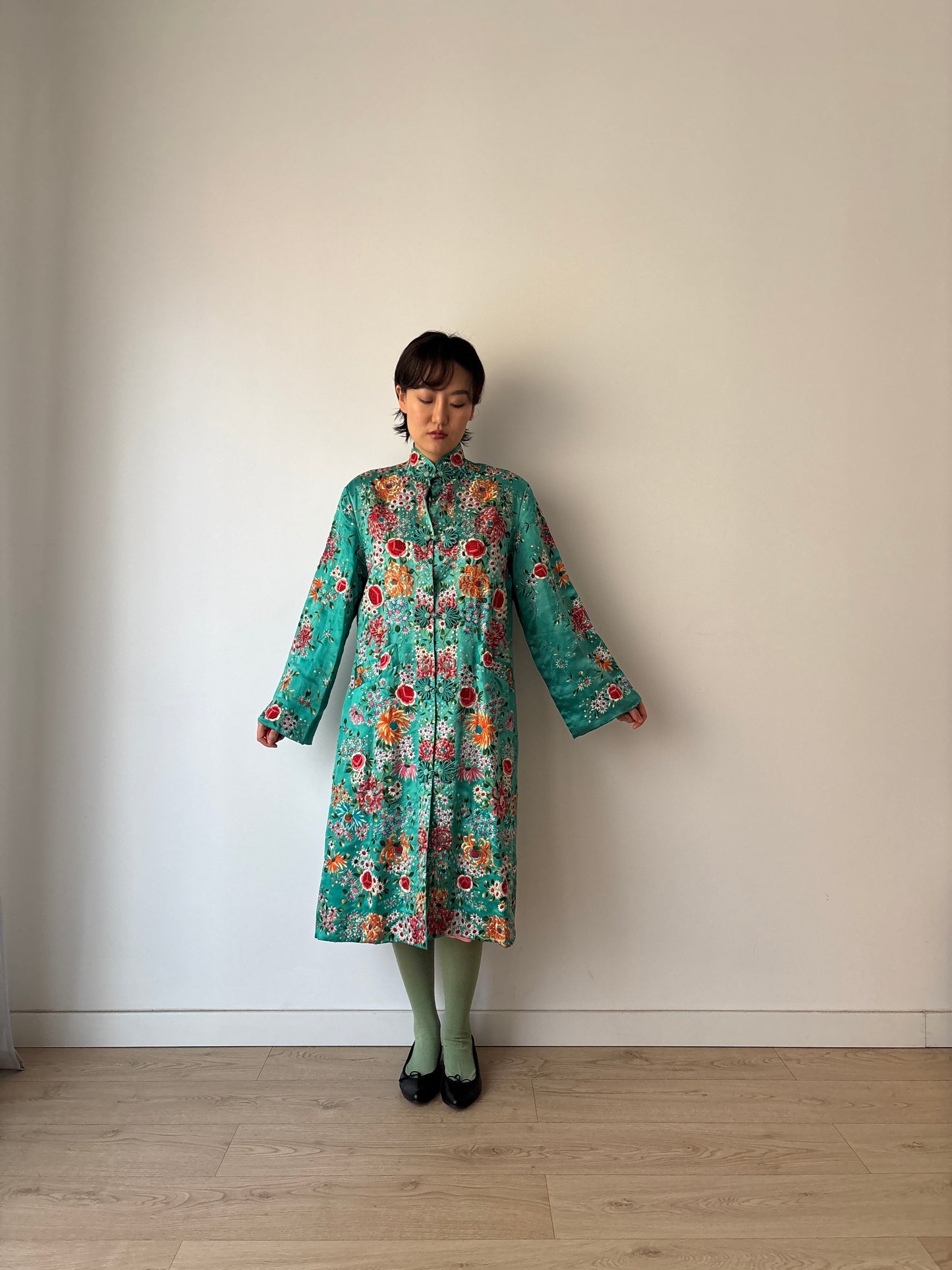 Vintage 1940s Green Cheongsam Jacket: Silk Rayon Floral Embroidered Pajama Coat
