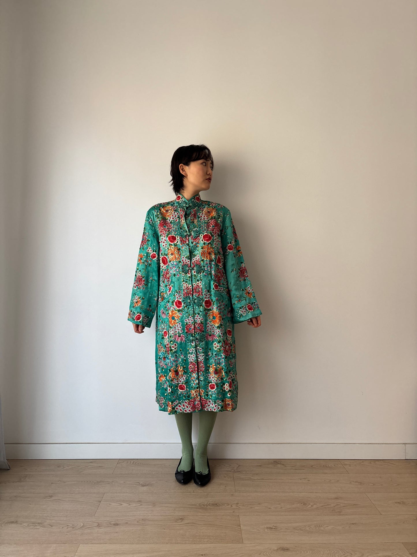 Vintage 1940s Green Cheongsam Jacket: Silk Rayon Floral Embroidered Pajama Coat