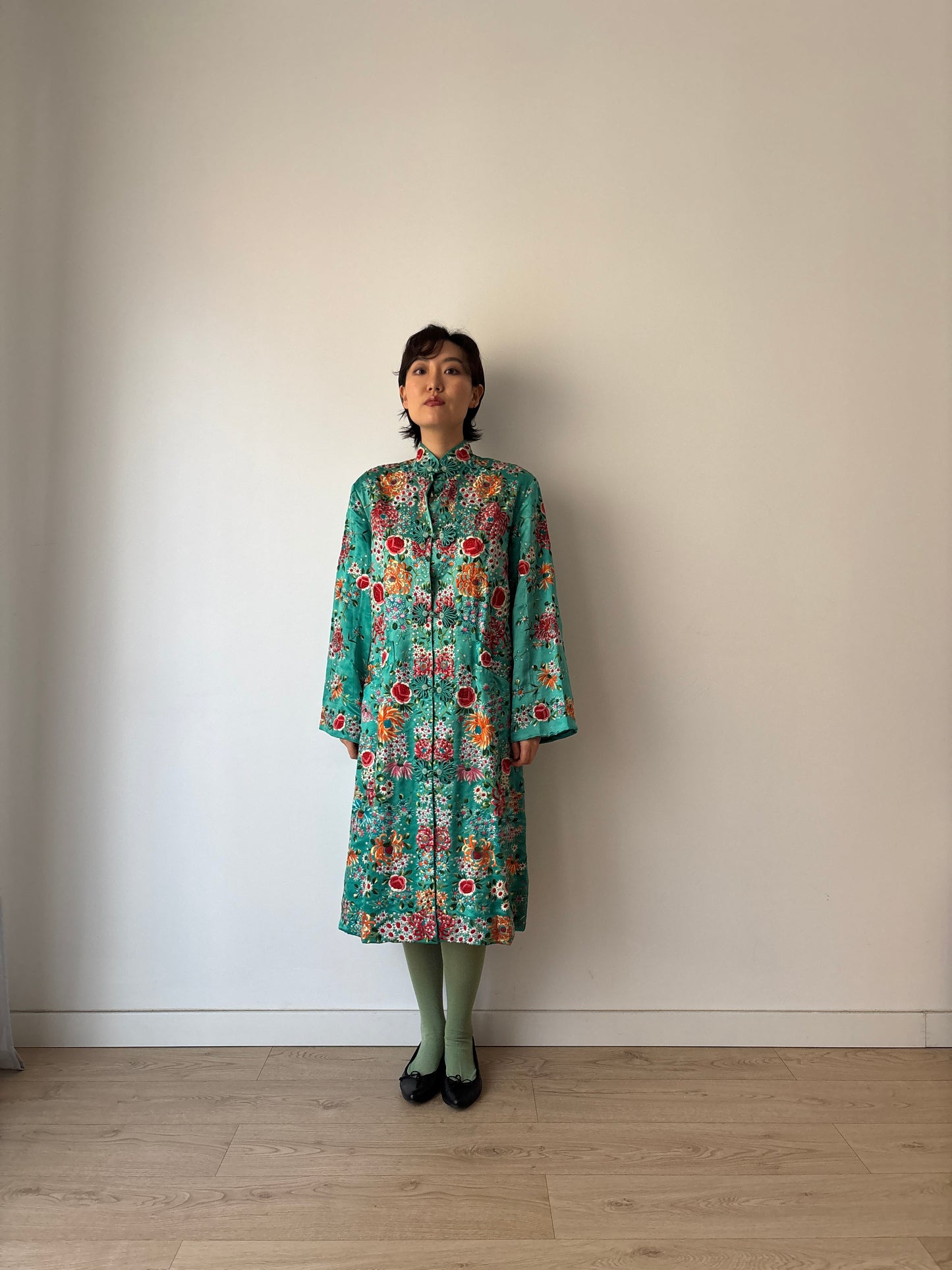 Vintage 1940s Green Cheongsam Jacket: Silk Rayon Floral Embroidered Pajama Coat