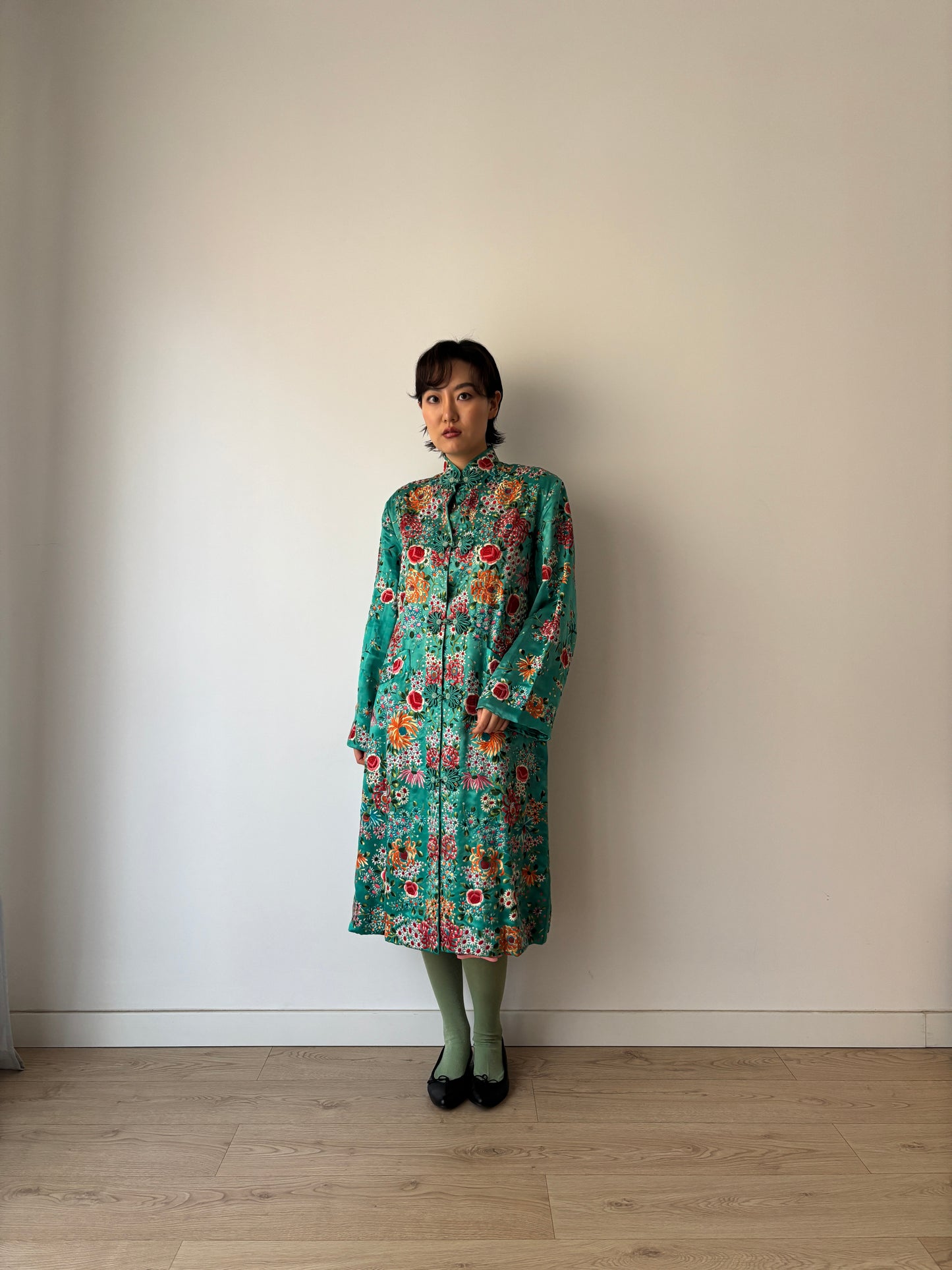 Vintage 1940s Green Cheongsam Jacket: Silk Rayon Floral Embroidered Pajama Coat