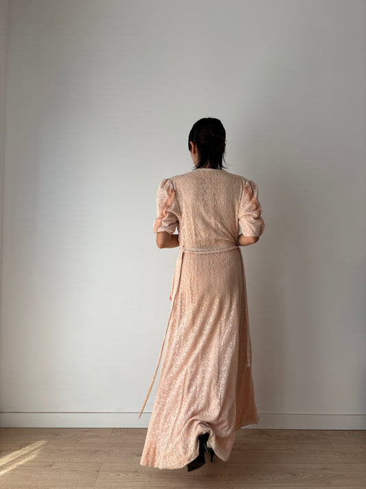 1930s 1940s Antique Vintage Pale Pink Silk Heavy Lace Nightgown Lingerie Robe