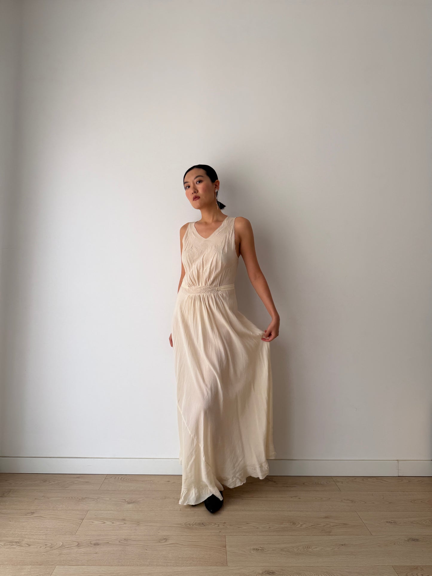 1930s Antique Pure Silk Bridal Bias Cut Gown With Pintuck Embroidery And Raised Floral Motifs