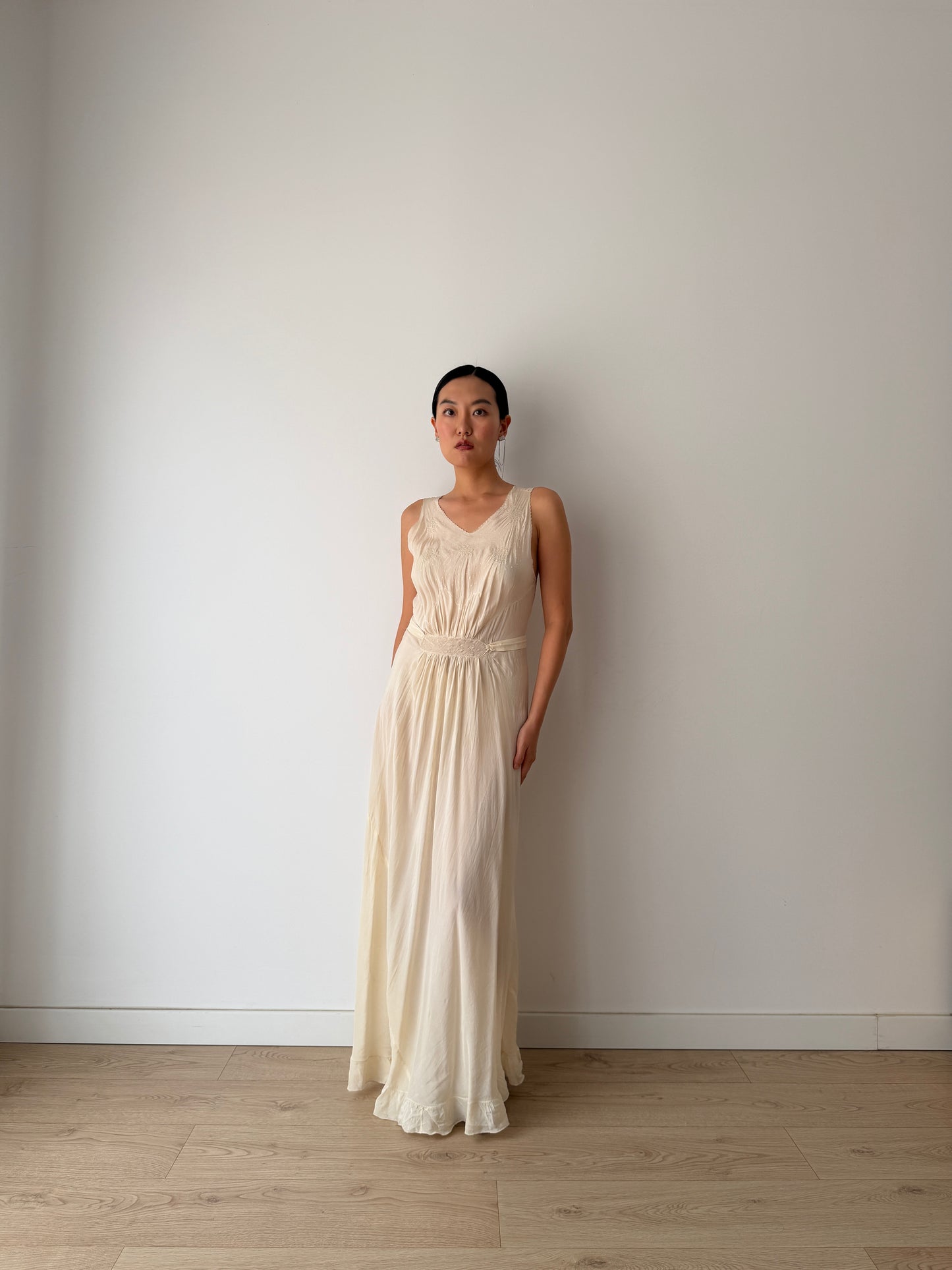 1930s Antique Pure Silk Bridal Bias Cut Gown With Pintuck Embroidery And Raised Floral Motifs