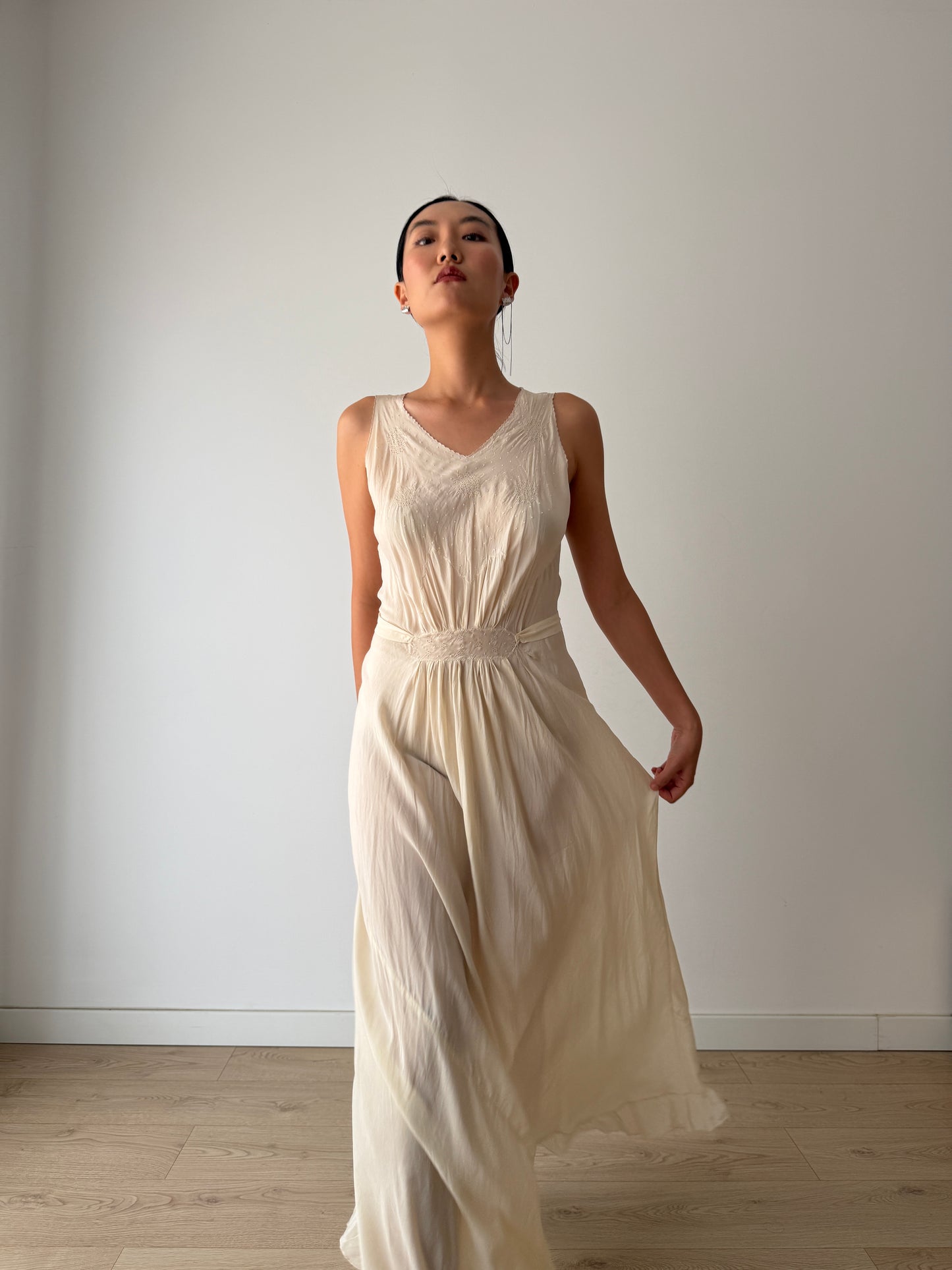 1930s Antique Pure Silk Bridal Bias Cut Gown With Pintuck Embroidery And Raised Floral Motifs