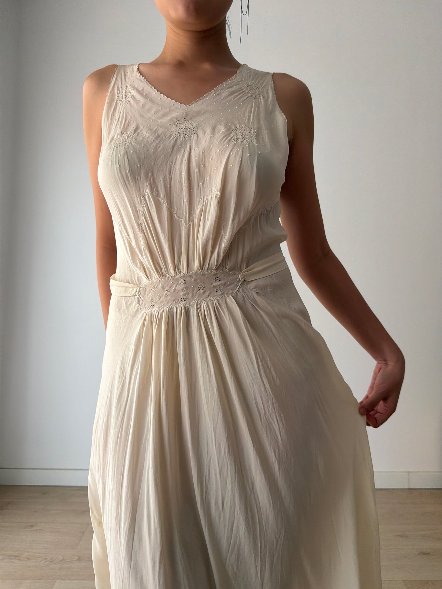 1930s Antique Pure Silk Bridal Bias Cut Gown With Pintuck Embroidery And Raised Floral Motifs