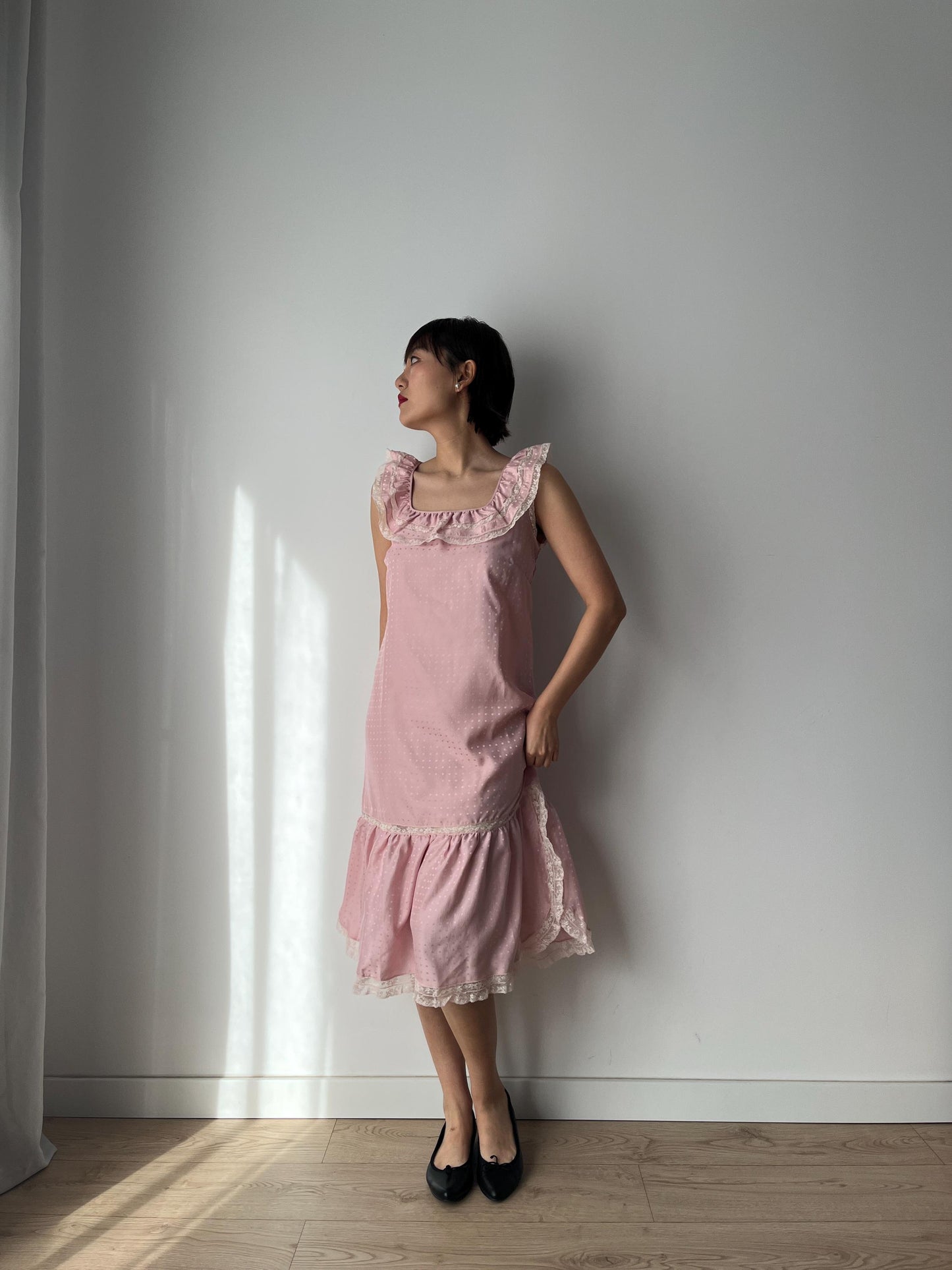 1980s Pink Pure Silk Lace Ruffled Nightgown Lingerie Dress , Lace Floral French Parisian Peignoir