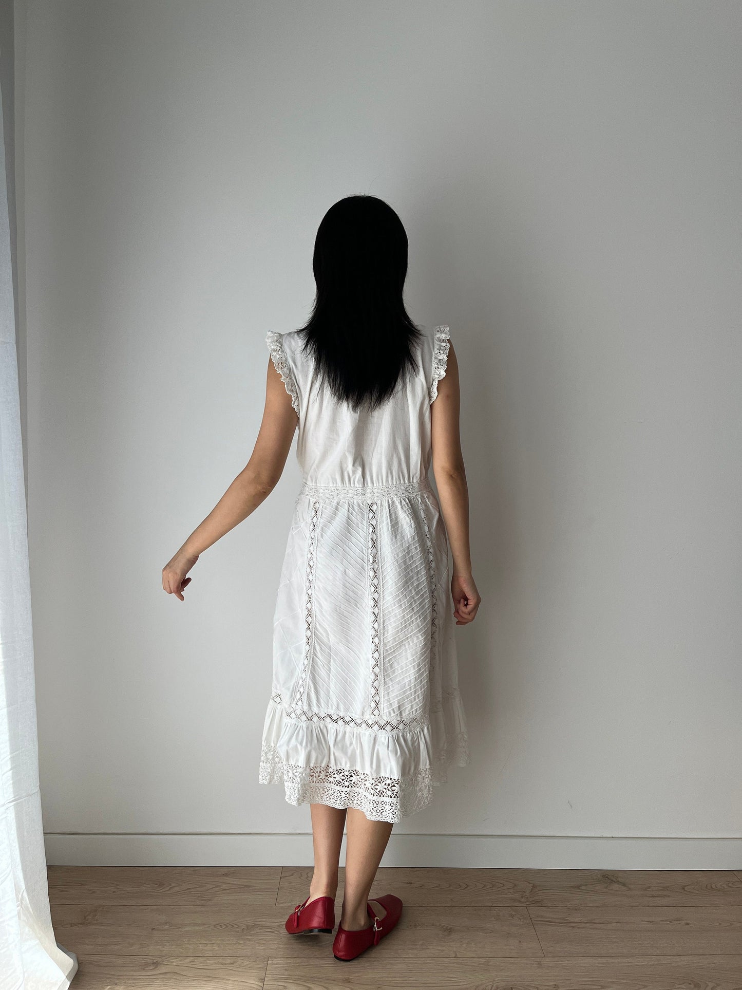 Antique 1800s Early 1900s White Cotton Lace Renaissance Victorian Edwardian Nightdress