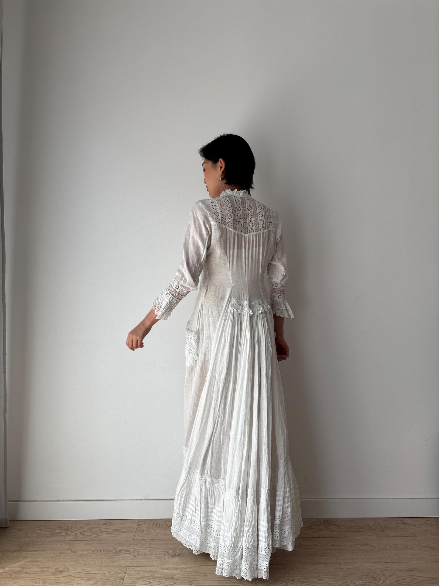 Antique 1900s White Cotton Edwardian Petticoat Renaissance Victorian Nightdress