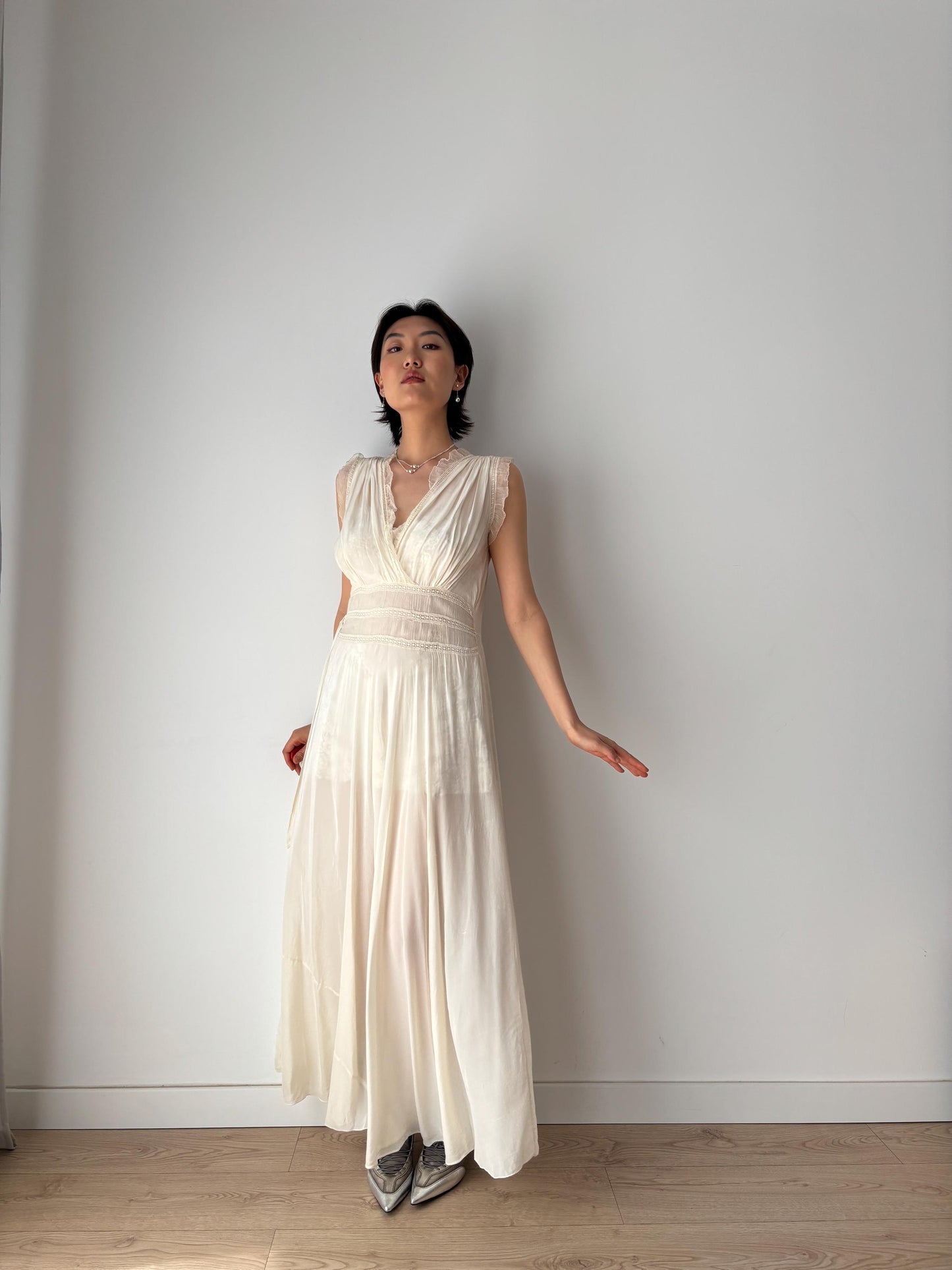 1930s 40s Pure Silk Crepe Nightgown Ensemble 2 Piece Set / Robe and Slip Dress Lingerie Set