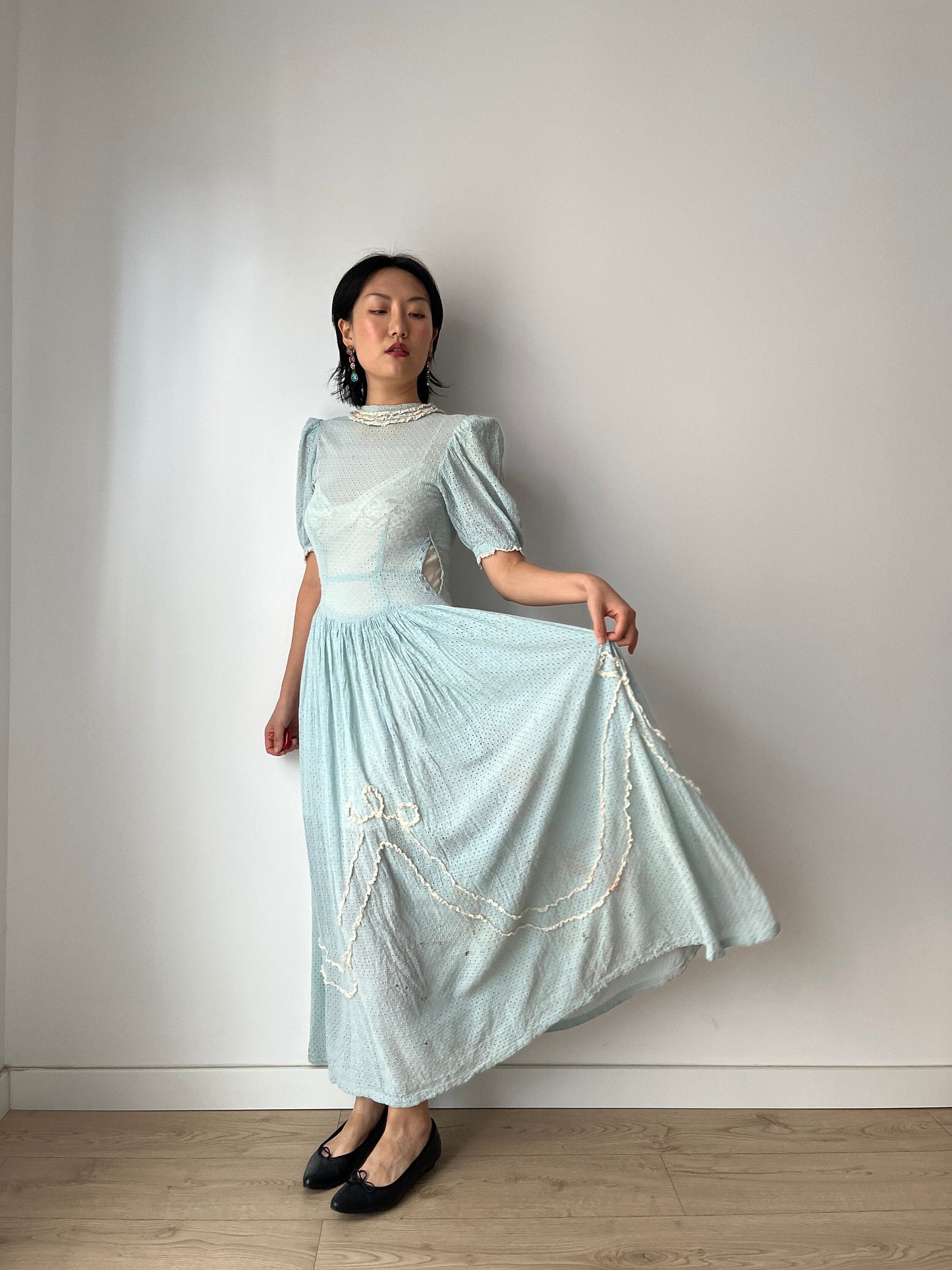 Vintage 1930s Blue Lace Bow Liquid Pure Silk Crepe Embroidered Tailored Handmade Dress