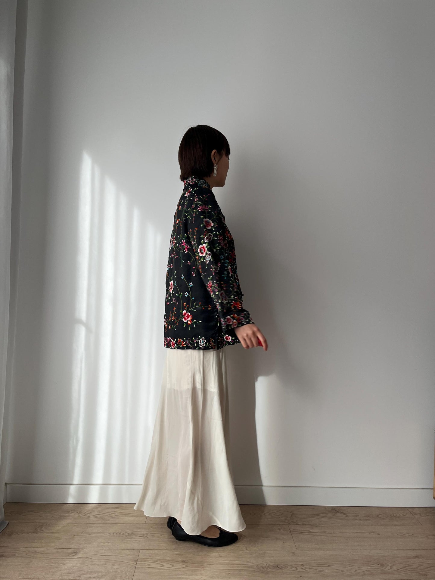 Vintage 1920s style 1950s Chinese Flower Hand Embroidered Kimono Cheongsam Jacket