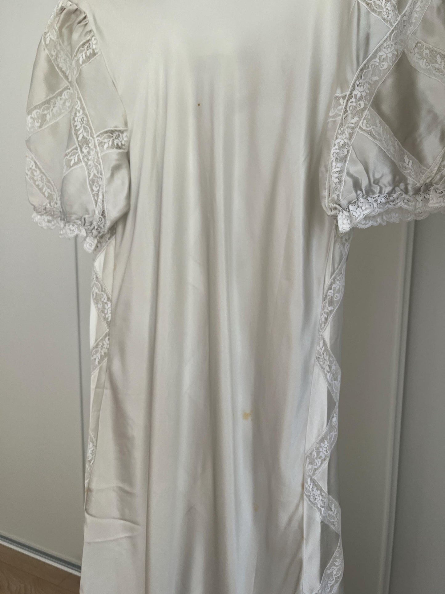 1950s Vintage Pale Pink White Pure Silk Heavy Lace Nightgown Lingerie Dress