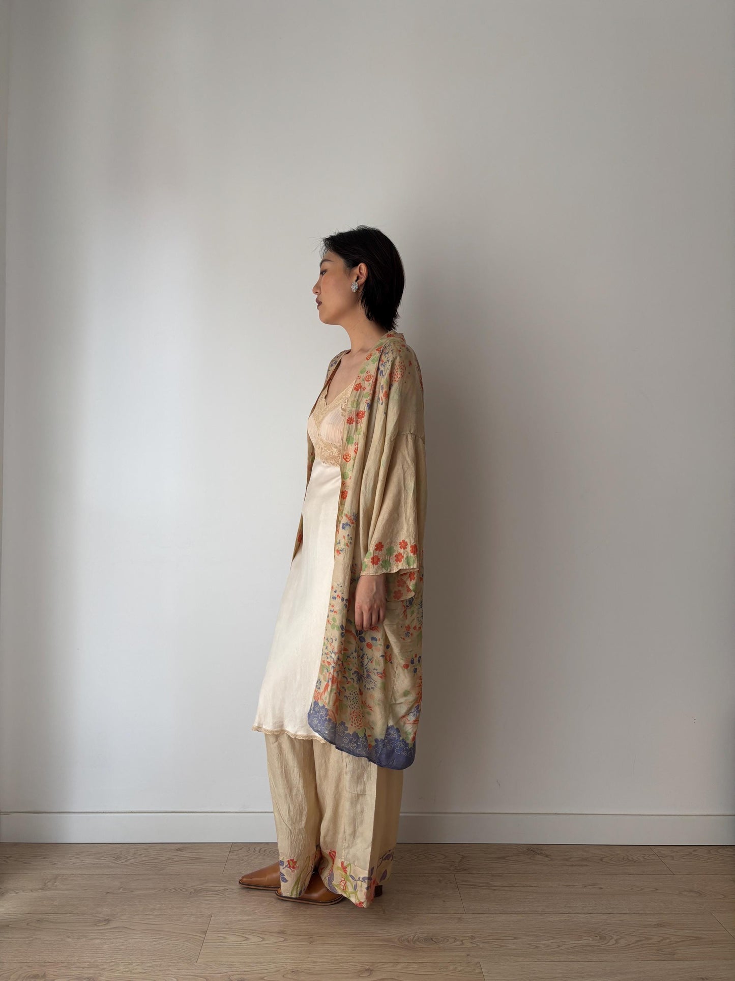 1920s 1930s Silk Pyjama Set Collectable Kimono Robe Kimono Jacket Pants Hand Painted Silk Wedding Vacation Jazz Age/Art Deco Flapper Robe