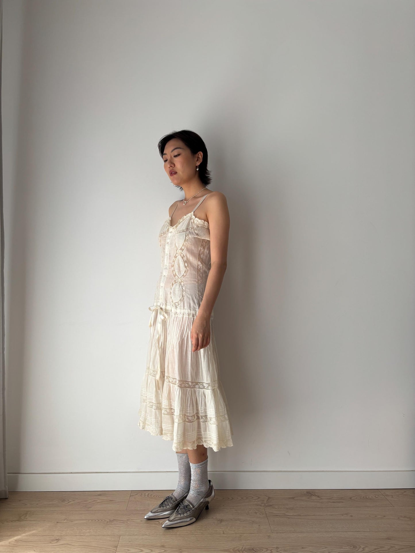 Antique 1910s Edwardian White Cotton Cut Work Eyelet Lace Floral Embroidered Lawn Dress