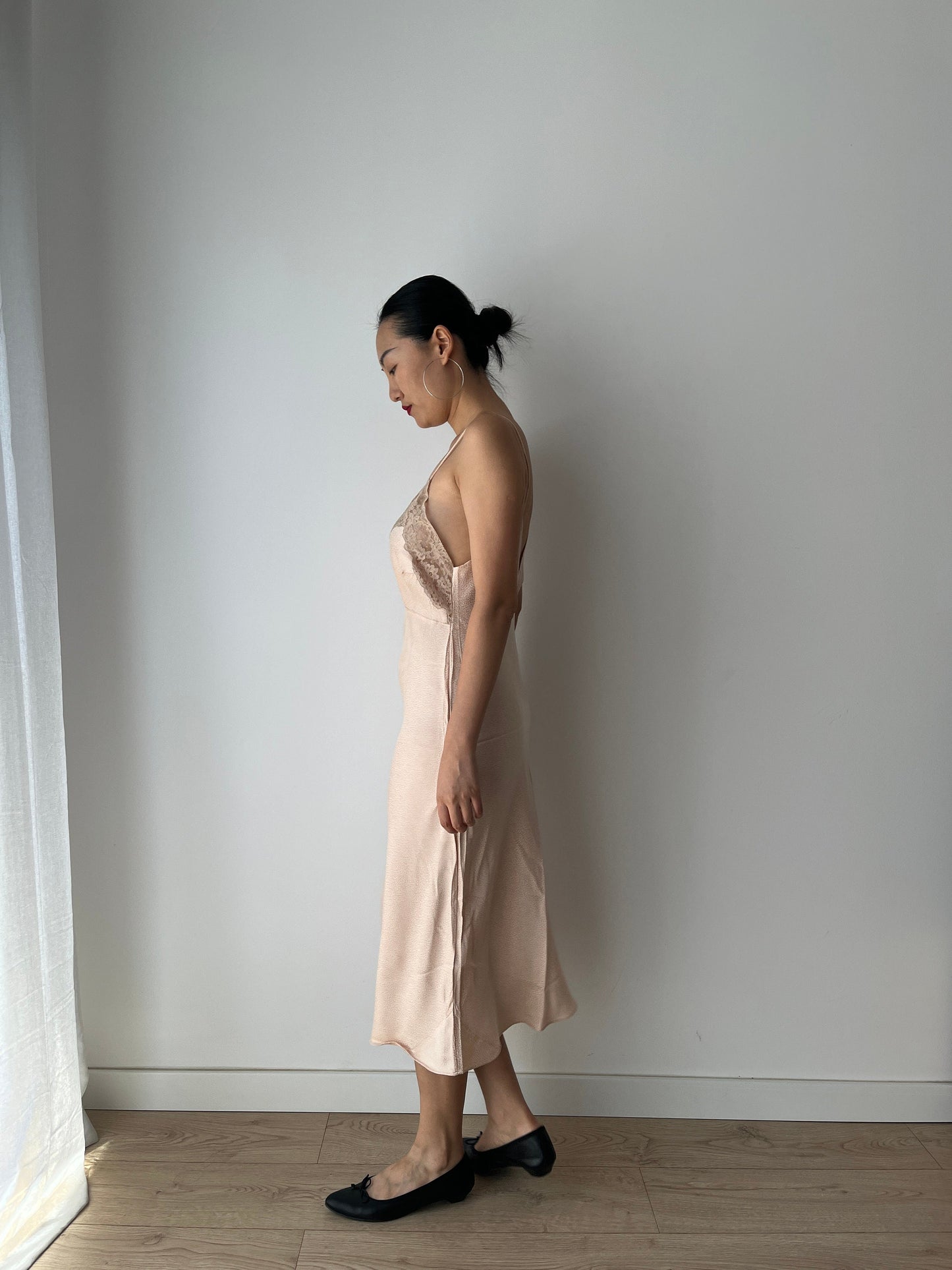 Antique Vintage 1950s bias cut rayon liquid satin pastel pink embroidered lace slip summer garden dress