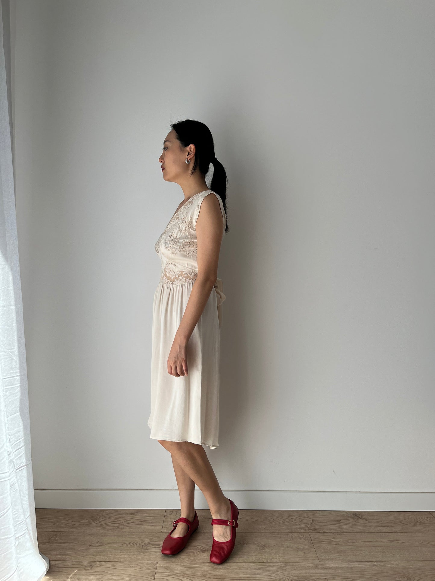 1930s Antique Beige White Lace Liquid Silk Satin Slip dress